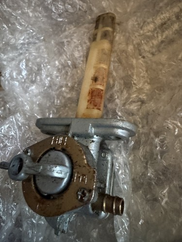 Suzuki gsx600f 1991 fuel - suzuki,
