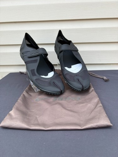 Nike skims shoes - nike, size