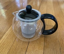 BODUM Assam Tea Press Glass Infuser Teapot Black Handle French Press 17 Oz Ounce