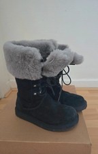 Ugg Boots Montclair Black