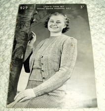 ORIGINAL VINTAGE PATONS  KNITTING PATTERN (recipe) No.929 LADYS TWIN SET