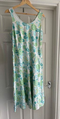Pretty ladies size white - ladies, 14