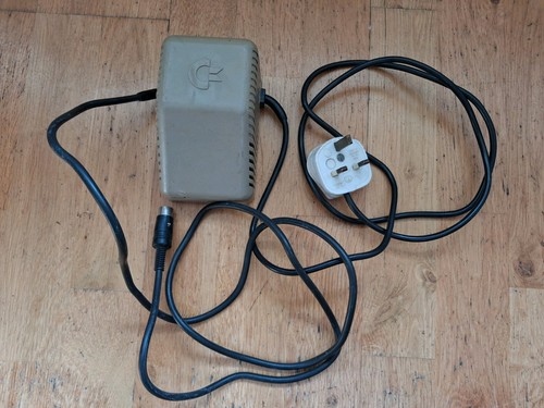 Commodore c64 vic 20 power - commodore, /