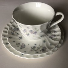Wedgwood April Flowers Bone