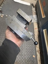 South Bend 10" Metal Lathe