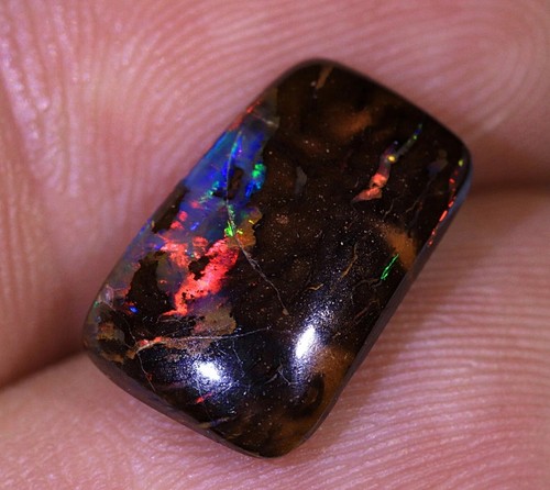 Queensland boulder matrix opal
