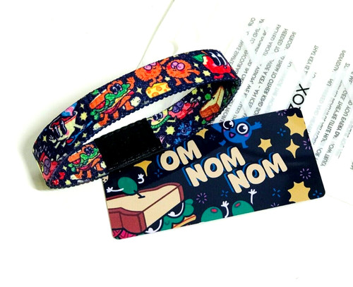 Zox nom - **om, nom**