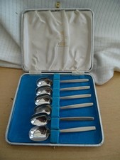 VINERS  set of 6 x 4" steel teaspoons in vintage fitted presentation case