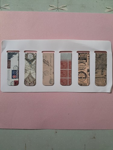 Set magnetic bookmarks - of,