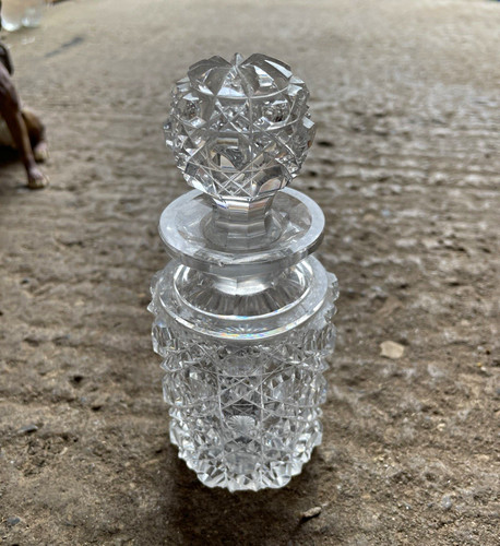 Decorative cut glass - cut, glass/crystal