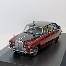 OXFORD DIECAST DAIMLER DS420