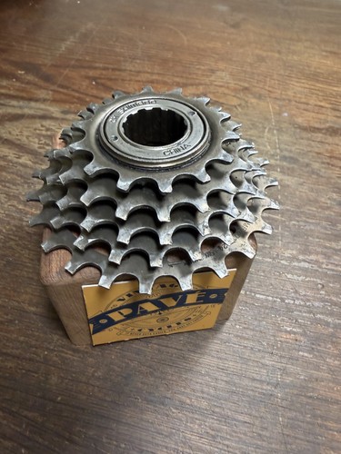 Vintage shimano freewheel - ch,