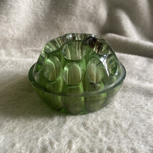 Vintage green glass flower - green,