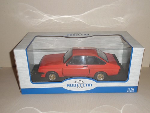 Mcg 18352 18 scale ford - 1:18,