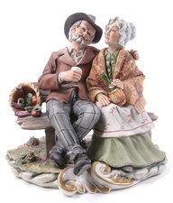 CAPODIMONTE FIGURE TRAMP