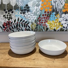 Jamie Oliver, White On White