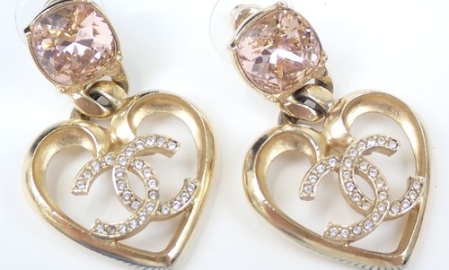 Chanel heart logo - logo, earrings