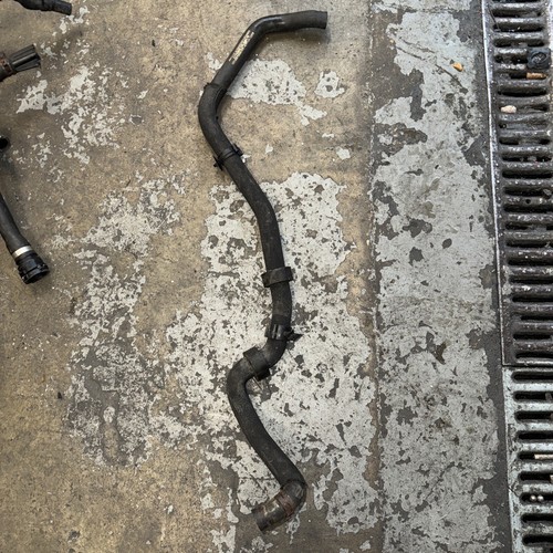 Cooling water pipe mercedes - water,