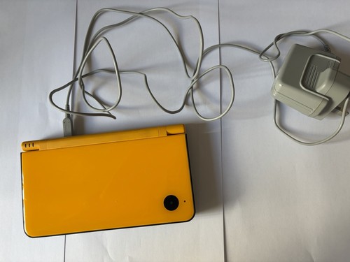 Nintendo dsi yellow - nintendo,