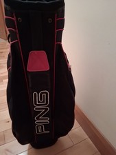Ladies  Pinggolf bag and full set of Cobra clubs. All zips working and clu