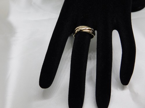 9ct gold crossover design with - 9ct,