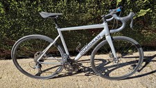 Boardman SLR 8.8 road bike -