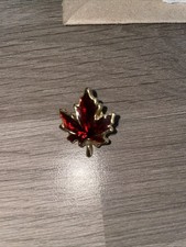 Vintage Red Maple Leaf Gold