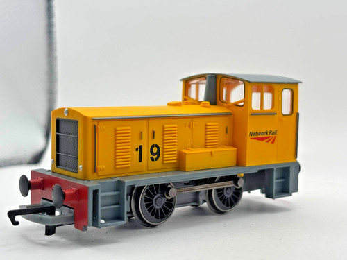 Hornby r3775 network - r3775, rail