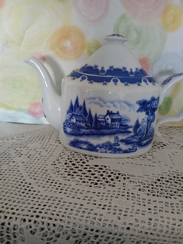 Ornamental blue white tea - white,