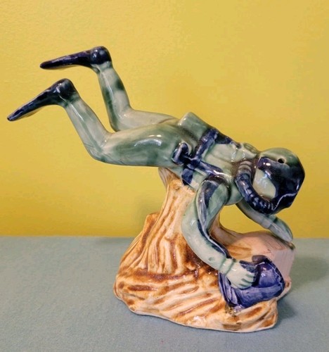 Vintage large scuba - vintage,