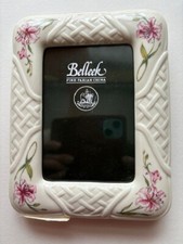 BELLEEK FINE IRISH PORCELAIN COUNTRY TRELLIS LILLIES PHOTO FRAME