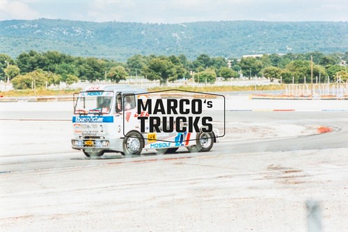 Truck photo mercedes benz - truck,