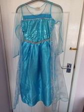 Elsa Dressing Up Outfit