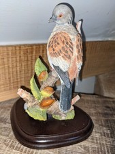 Lovely Country Artists Turtle Dove  Figurine