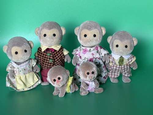 Sylvanian families flair - families,