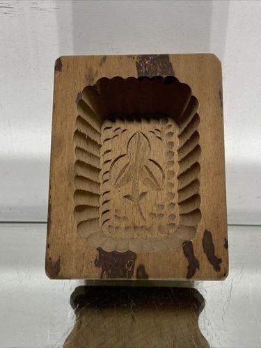 Vtg wooden clover butter pat - wooden,