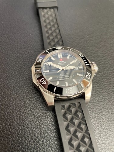 Swiss military chrono - swiss,