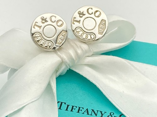 Tiffany 1837 round - &,