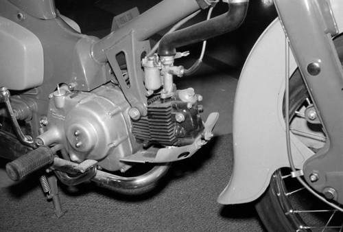 Honda cub motor show 1960 - honda,