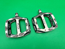 DMR V12 Platform Pedals Flats                                             471-05