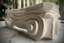Greek roman ionic - /roman,