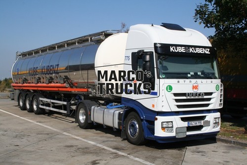 Truck photo iveco - truck,