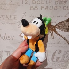 Goofy Toy NEW Disney Parks Plush Toy Ring Grabber 