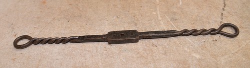 Spectacular blacksmith twist