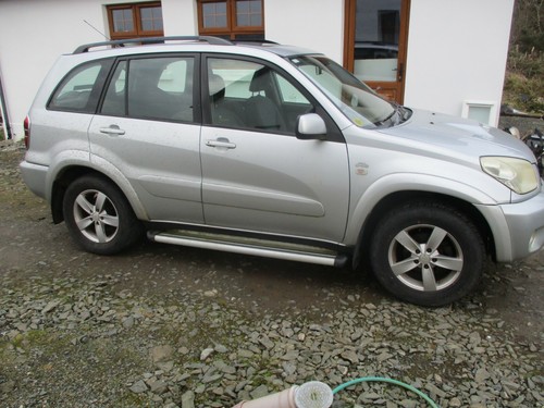 Toyota rav4 breaking - rav4,