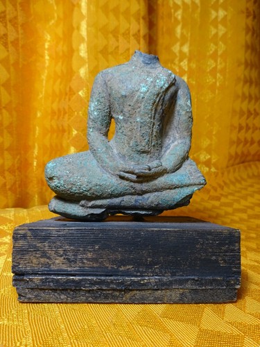 Bronze meditation buddha very - meditation,