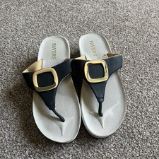 PAVERS BLACK GOLD BUCKLE TOE