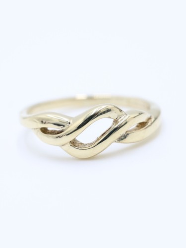 Gold twist set ring - set, 9ct
