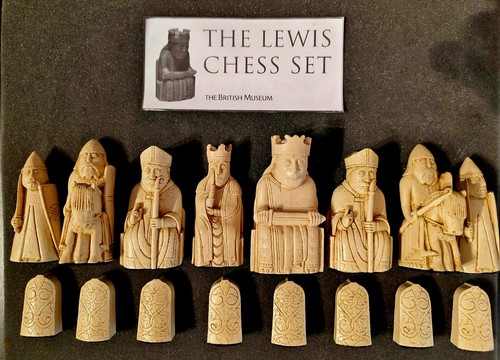 Chess set british museum - set,