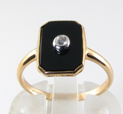 Large 9ct rose gold - rose, onyx
